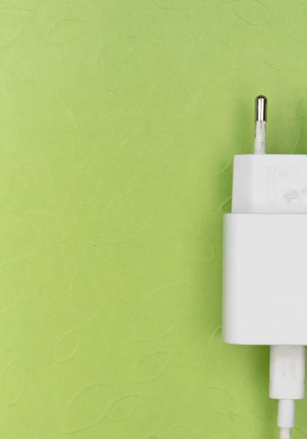 Building electricity networks under demand uncertainty