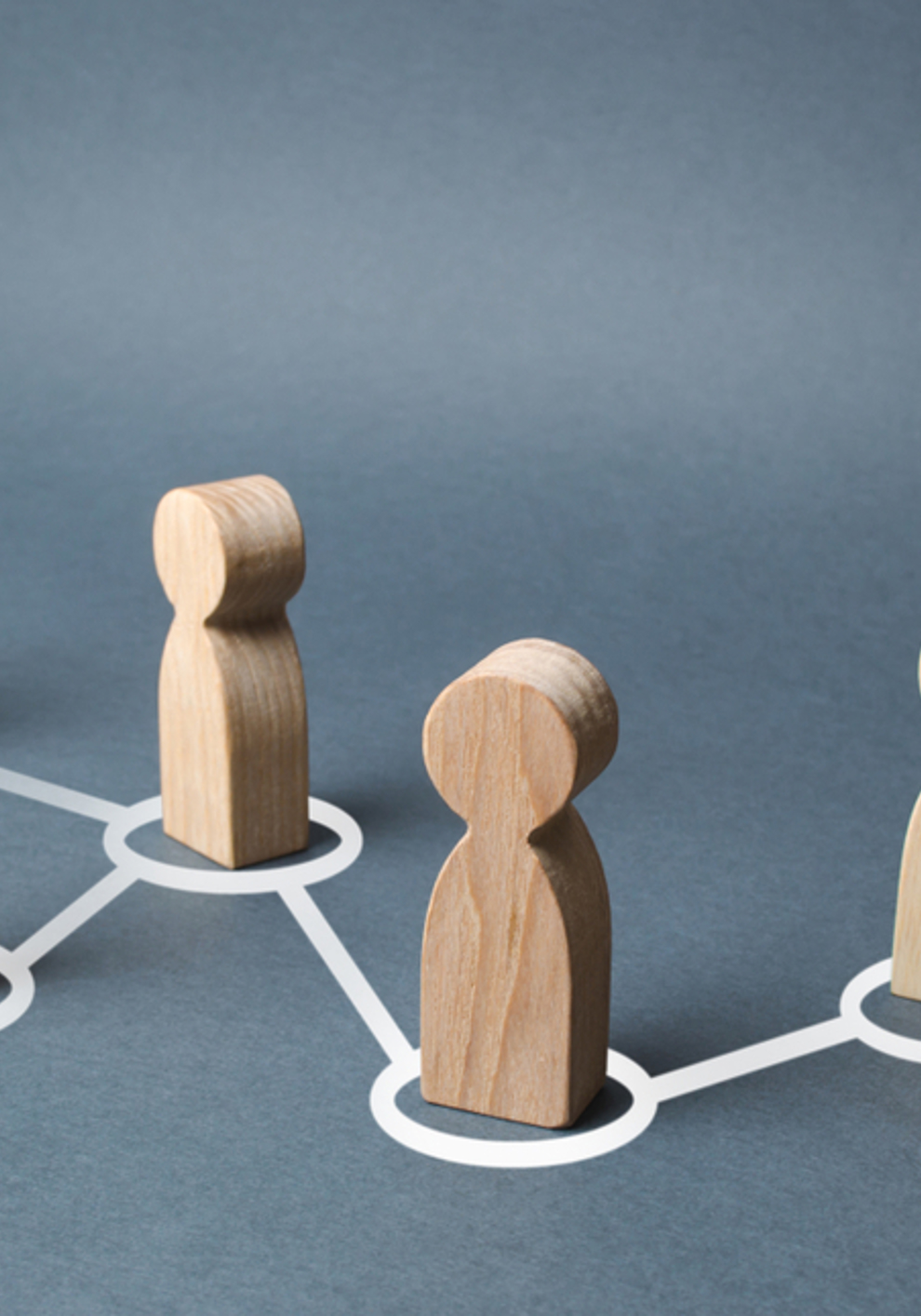 Affording connectivity: household incomes and eligibility for social tariffs